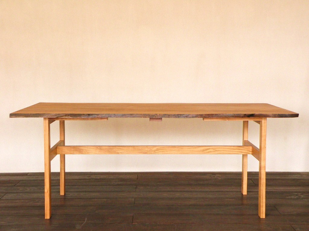 Dining Table [ダイニングテーブル/山桜(サクラ)・脚高可変式 